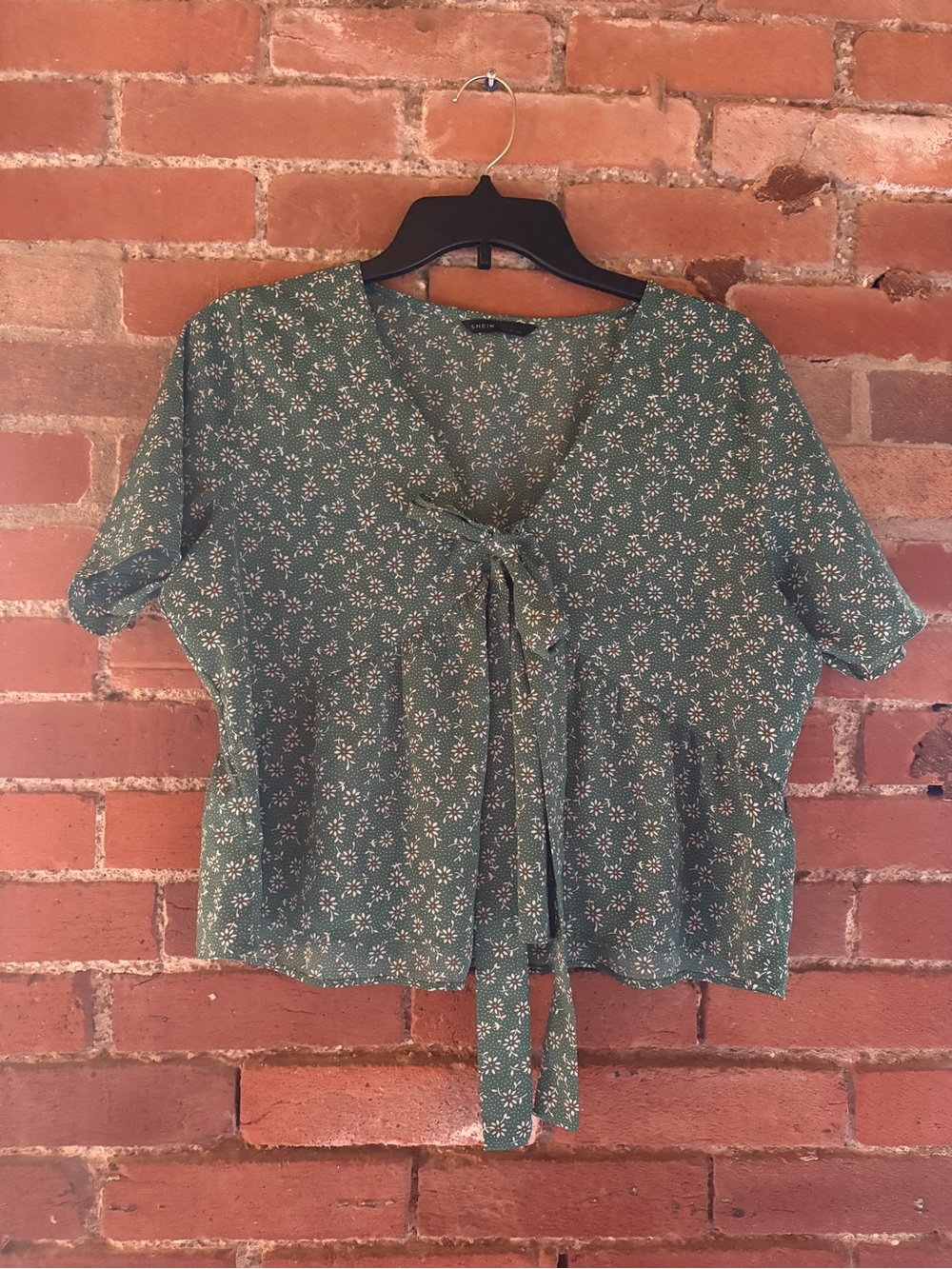 Green Floral Tie-Front Women’s Top